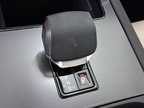 New 2025 Land Rover Discovery Sport S image 14