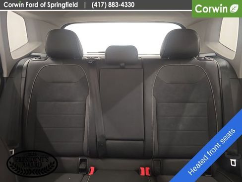 Used 2024 Volkswagen Taos SE FWD image 20