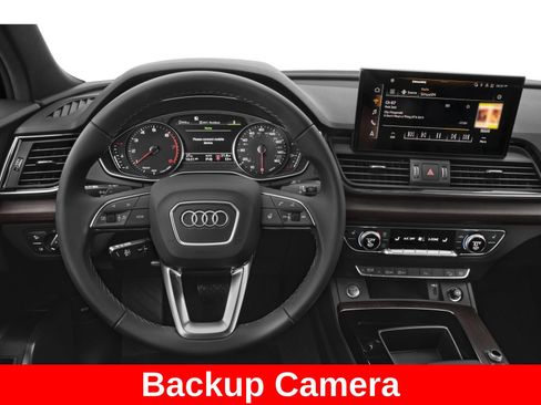 Used 2023 Audi Q5 2.0T Premium Plus w/ Premium Plus Package AWD/4WD image 6