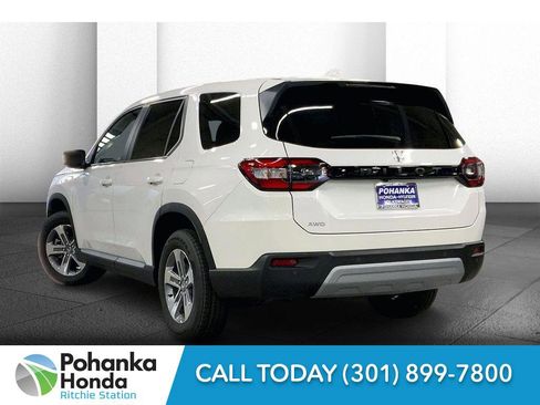 New 2025 Honda Pilot EX-L image 5