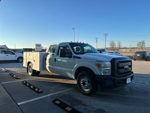 Used 2015 Ford F350 XL image 3