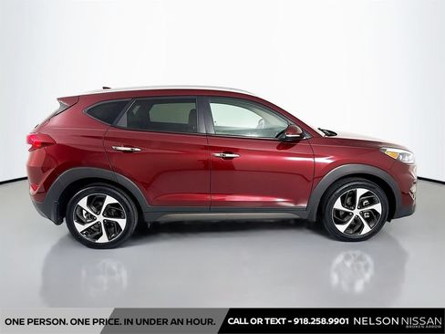 Used 2016 Hyundai Tucson Limited FWD image 4