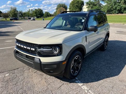 Used 2025 Ford Bronco Sport Outer Banks w/ Outer Banks Tech Package+ AWD/4WD image 5