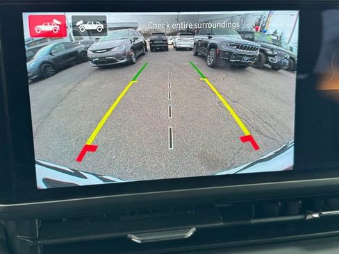 Certified 2025 Jeep Wrangler Sahara w/ Safety Group image 25