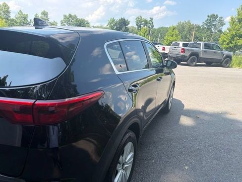 Used 2018 Kia Sportage LX AWD/4WD image 5