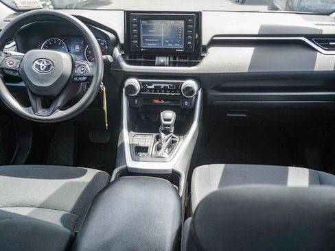 Used 2020 Toyota RAV4 LE w/ Carpet Mat Package AWD/4WD image 15