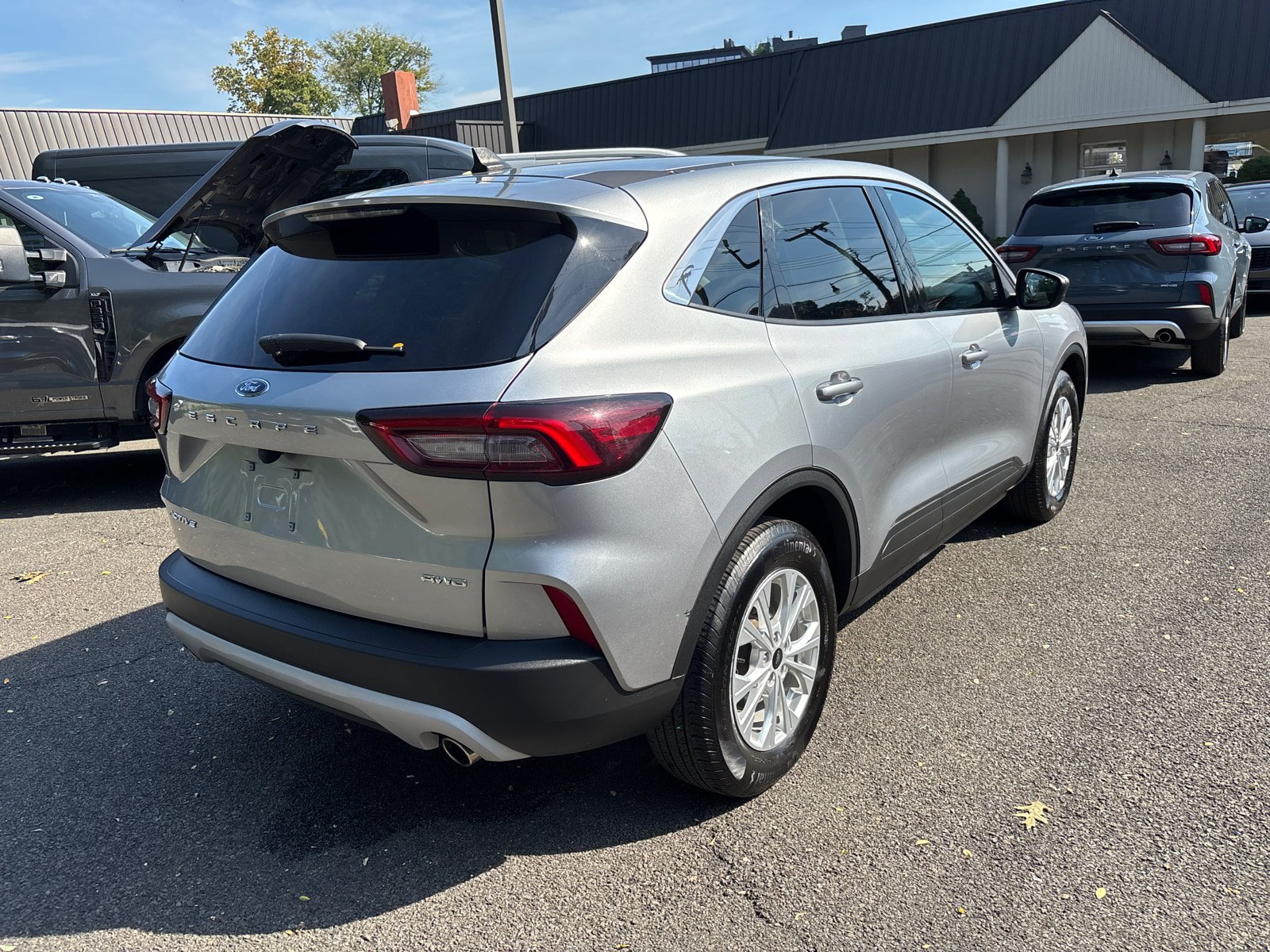 Used 2023 Ford Escape Active AWD/4WD image 9