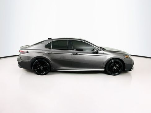Used 2021 Toyota Camry XSE FWD image 10