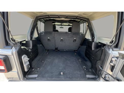 Used 2019 Jeep Wrangler Unlimited Sport S AWD/4WD image 30