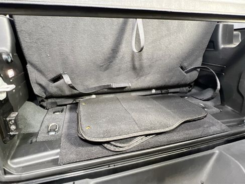 Used 2023 Jeep Wrangler Sport image 23