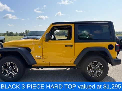 Used 2020 Jeep Wrangler Sport AWD/4WD image 5
