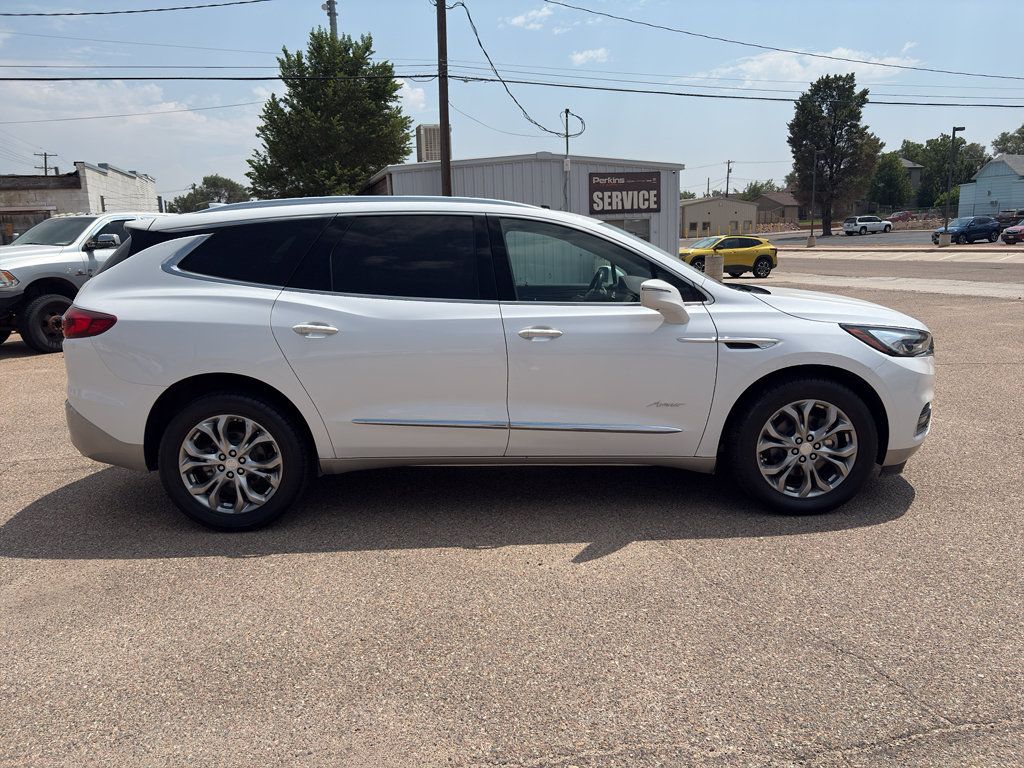 Used 2019 Buick Enclave Avenir w/ Avenir Technology Package AWD/4WD image 16