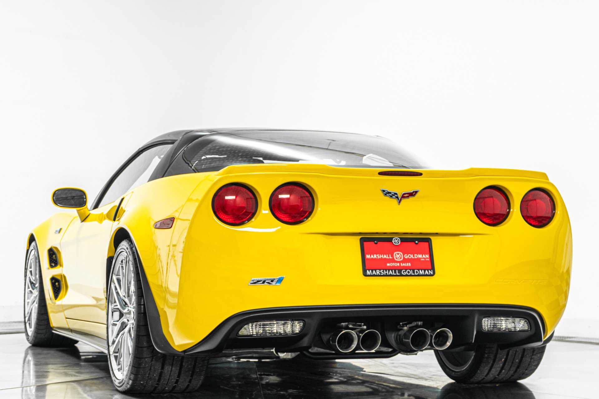 Used 2010 Chevrolet Corvette ZR1 w/ Preferred Equipment Group RWD image 7