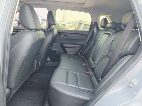 Used 2023 Nissan Rogue SL w/ SL Premium Package image 10