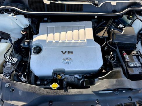 Used 2010 Toyota Venza w/ Premium Pkg #2 image 17