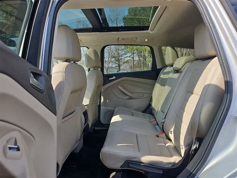 Used 2017 Ford Escape Titanium image 9