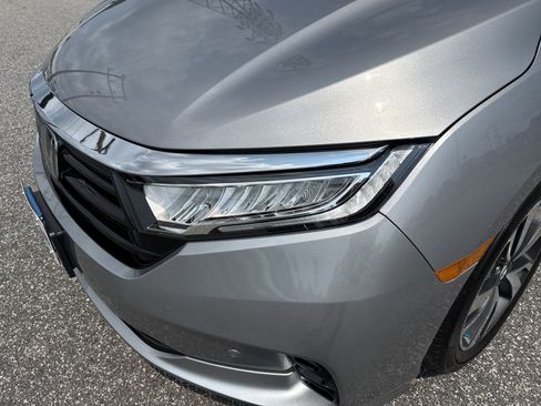 Certified 2024 Honda Odyssey Touring image 6