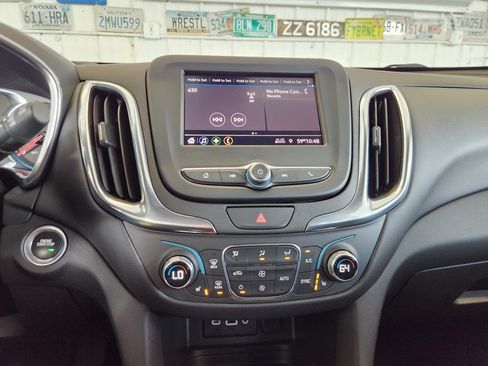 Used 2021 Chevrolet Equinox LT AWD/4WD image 10