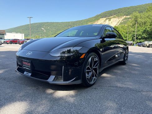 Used 2023 Hyundai Ioniq 6 Limited w/ Cargo Package RWD image 3