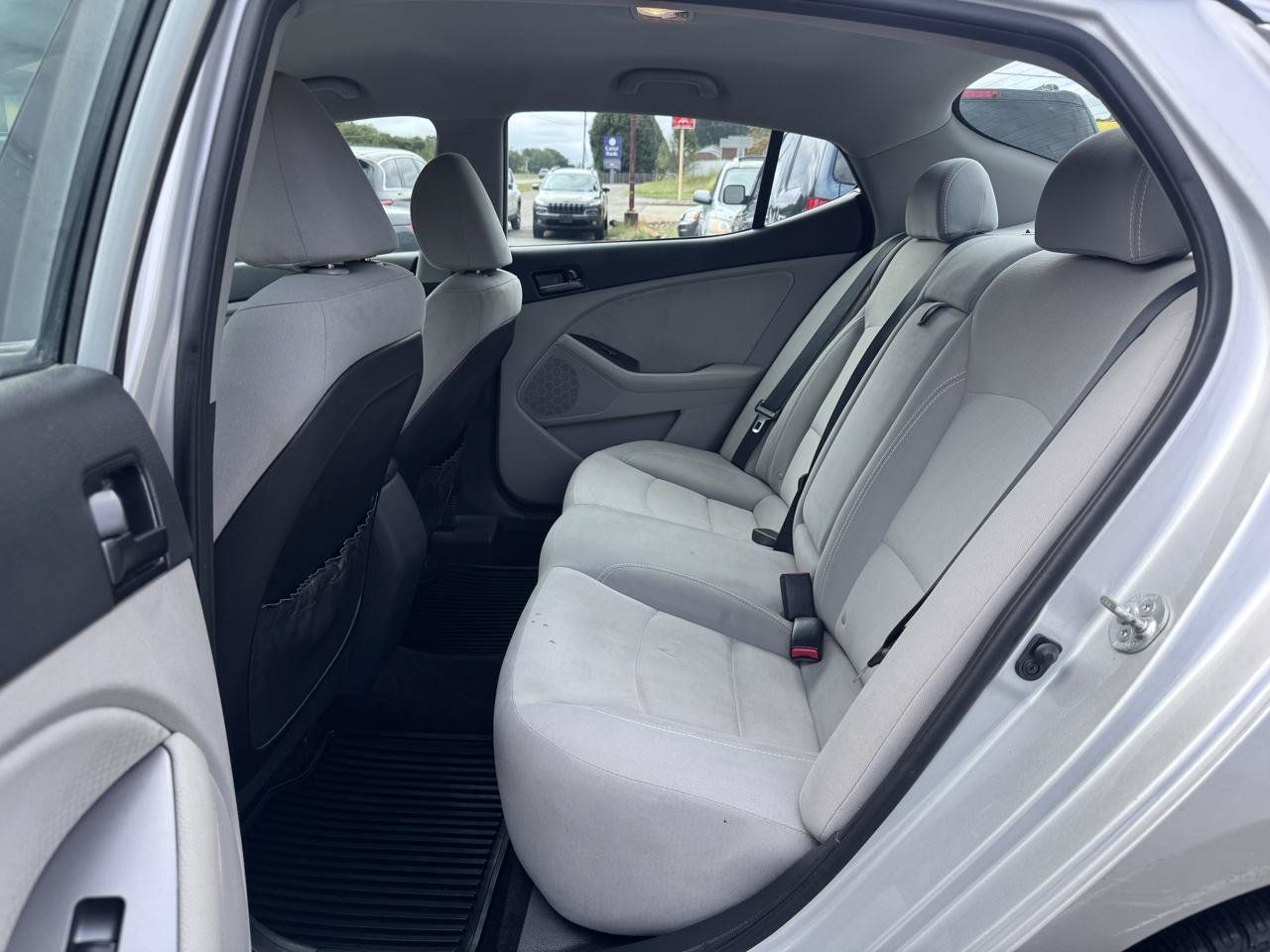 Used 2012 Kia Optima LX FWD image 11