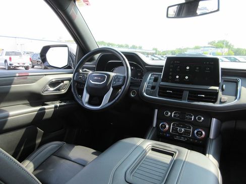 Certified 2022 GMC Yukon SLT w/ SLT Premium Package RWD image 28