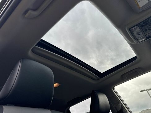 Used 2022 Toyota 4Runner SR5 Premium image 20