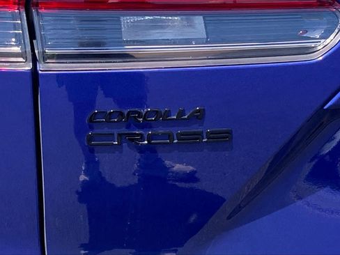 Used 2025 Toyota Corolla Cross AWD Hybrid w/ Convenience Package image 10