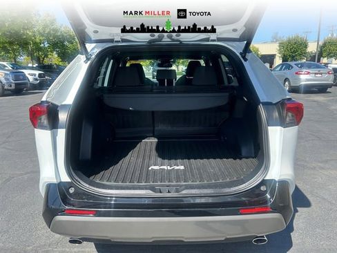 Certified 2023 Toyota RAV4 SE w/ Convenience Package AWD/4WD image 18