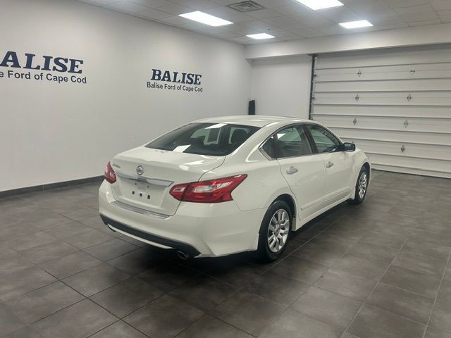 Used 2017 Nissan Altima 2.5 S w/ Power Driver Seat Package FWD image 7