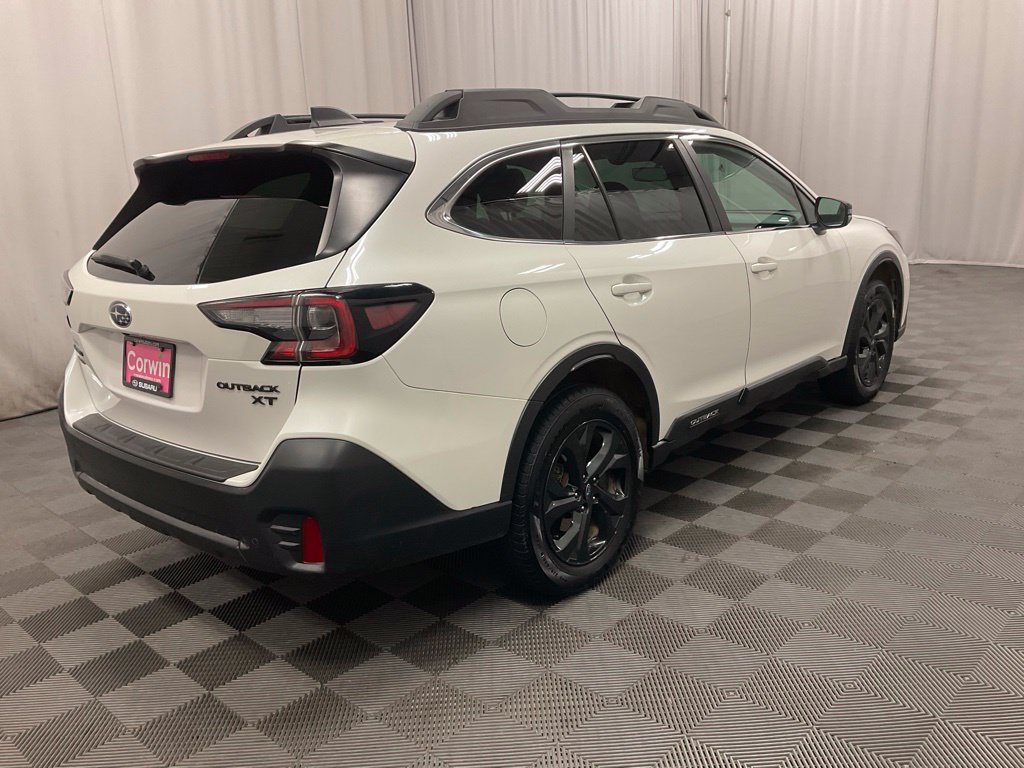 Used 2022 Subaru Outback Onyx Edition XT AWD/4WD image 2