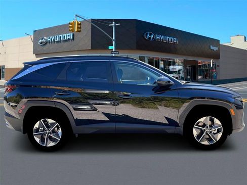 New 2026 Hyundai Tucson SEL AWD/4WD image 9