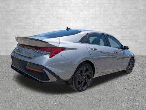 New 2026 Hyundai Elantra SEL Sport Premium FWD image 2