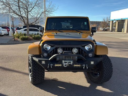 Used 2014 Jeep Wrangler Altitude image 2