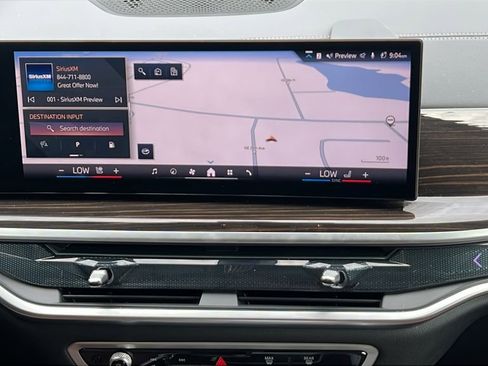 Certified 2025 BMW X7 xDrive40i w/ Premium Package AWD/4WD image 13