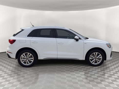 Used 2025 Audi Q3 2.0T Premium w/ Convenience Package AWD/4WD image 8
