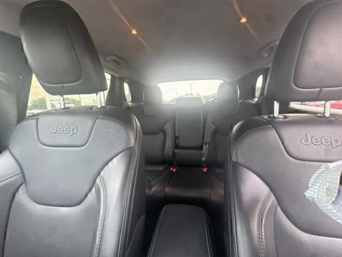 Used 2023 Jeep Cherokee Altitude Lux AWD/4WD image 18