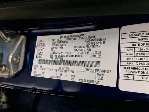 Used 2017 Ford Escape SE w/ Equipment Group 201A image 19