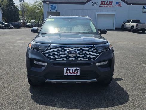 Used 2022 Ford Explorer Platinum w/ Equipment Group 601A AWD/4WD image 2