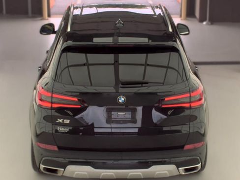 Used 2023 BMW X5 xDrive40i w/ Premium Package AWD/4WD image 4
