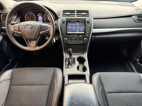 Used 2015 Toyota Camry SE image 24