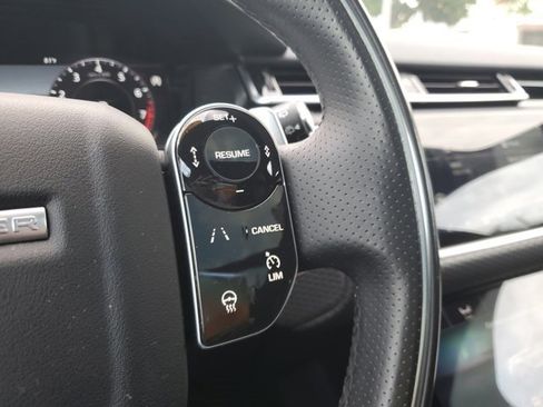 Used 2019 Land Rover Range Rover Velar R-Dynamic SE image 19