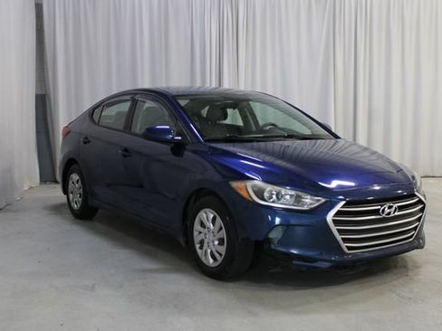 Used 2017 Hyundai Elantra SE FWD image 22