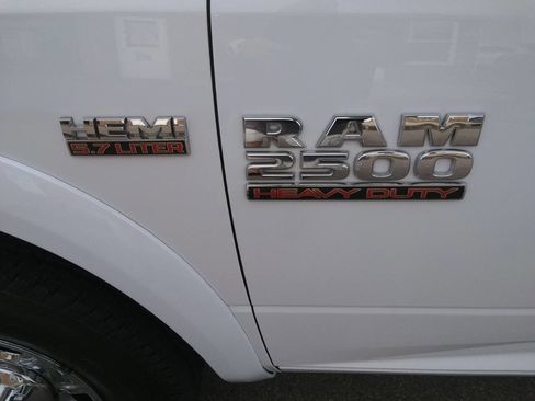 Used 2018 RAM 2500 Tradesman w/ Chrome Appearance Group image 28