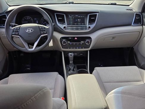 Used 2018 Hyundai Tucson SEL image 12