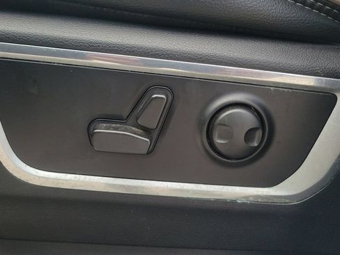 Used 2022 RAM 1500 Laramie RWD image 17