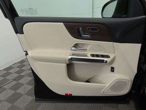 Certified 2023 Mercedes-Benz GLB 250 image 24