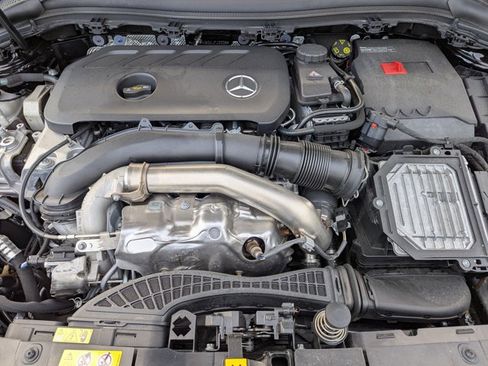 Used 2025 Mercedes-Benz GLA 250 image 22