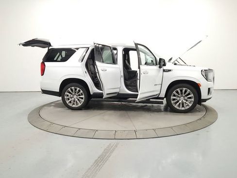 Used 2023 GMC Yukon Denali image 16
