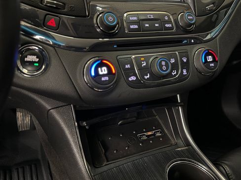 Used 2019 Chevrolet Impala Premier FWD image 46