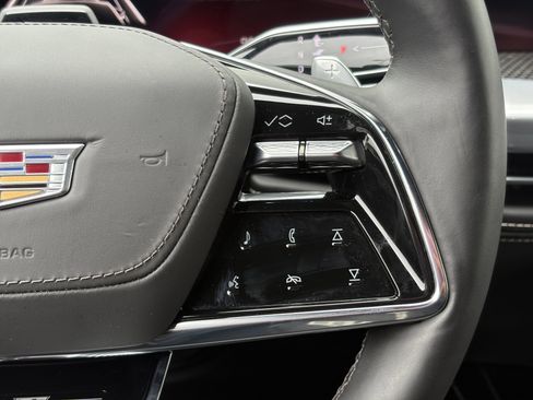 Certified 2025 Cadillac Escalade V AWD/4WD image 22